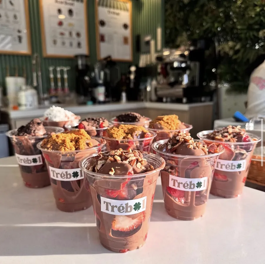 Fresas con chocolate y toppings